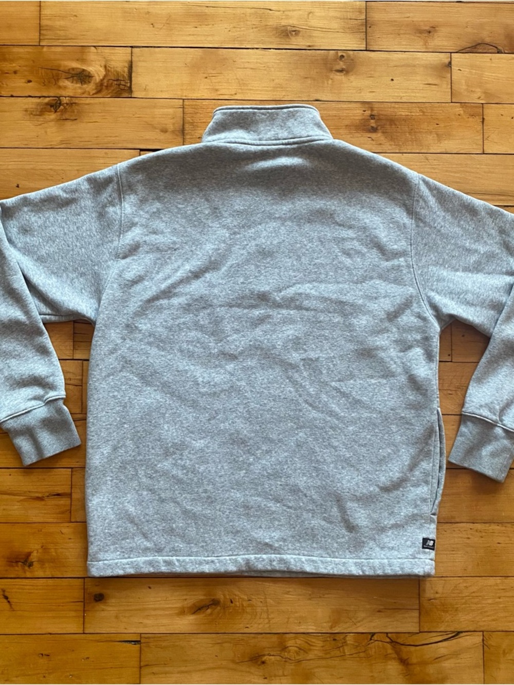 🤍 EUC Men’s New Balance Essentials Quarter Zip Pullover in Grey - Size Medium - Picture 2 of 6